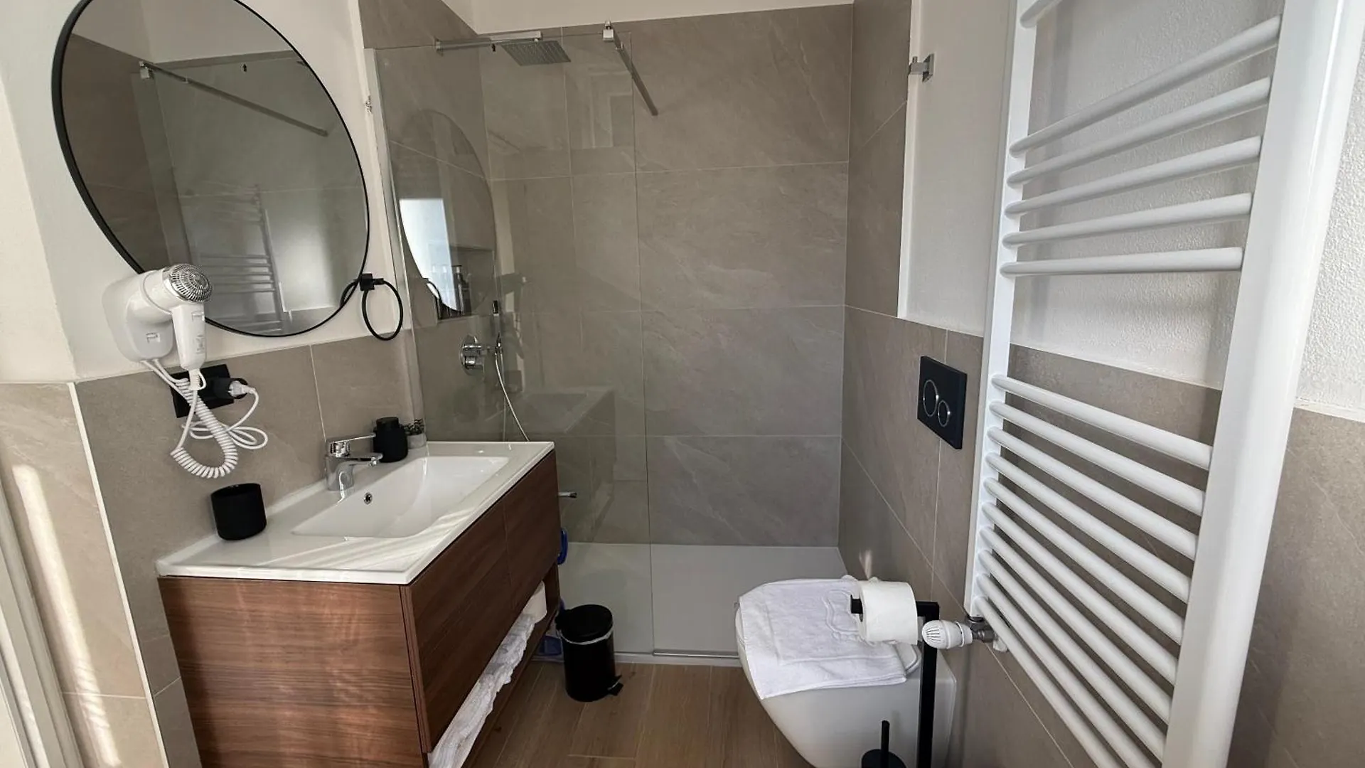 Bala Residence Verano Brianza Bed & Breakfast